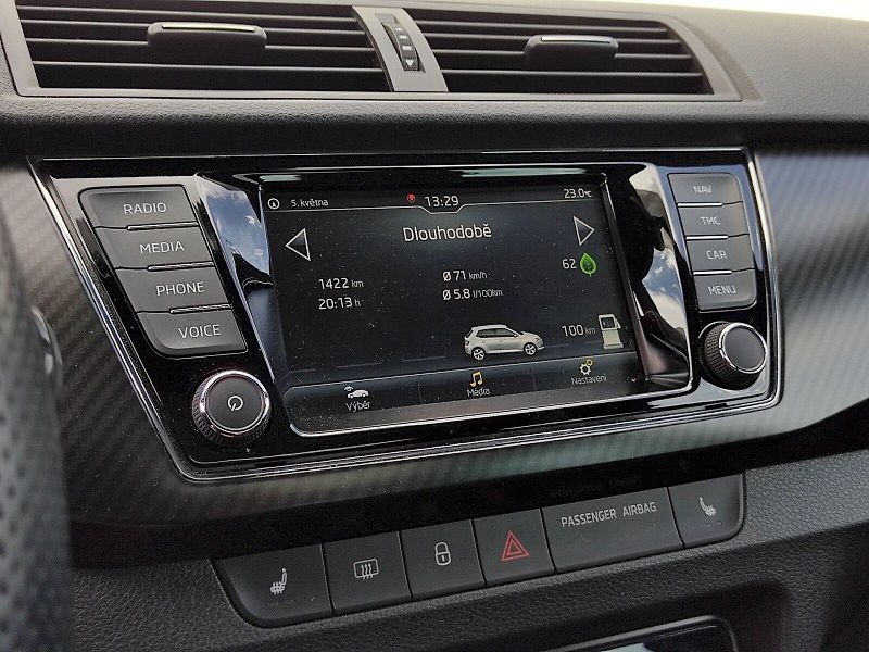 Škoda Fabia (2021) Monte Carlo 1,0 Tsi 81 Kw - fotka 16 z 35