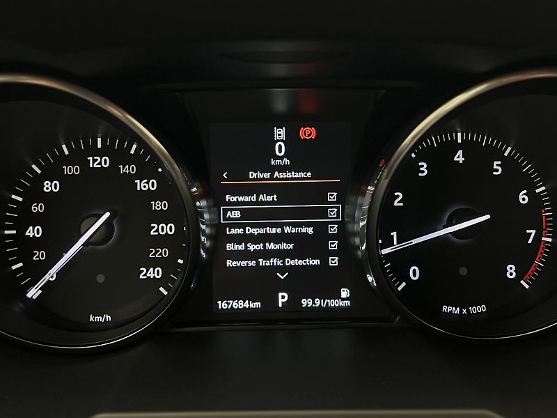 Land Rover Range Rover Evoque AWD HSE Si4 AUT - fotka 29 z 44