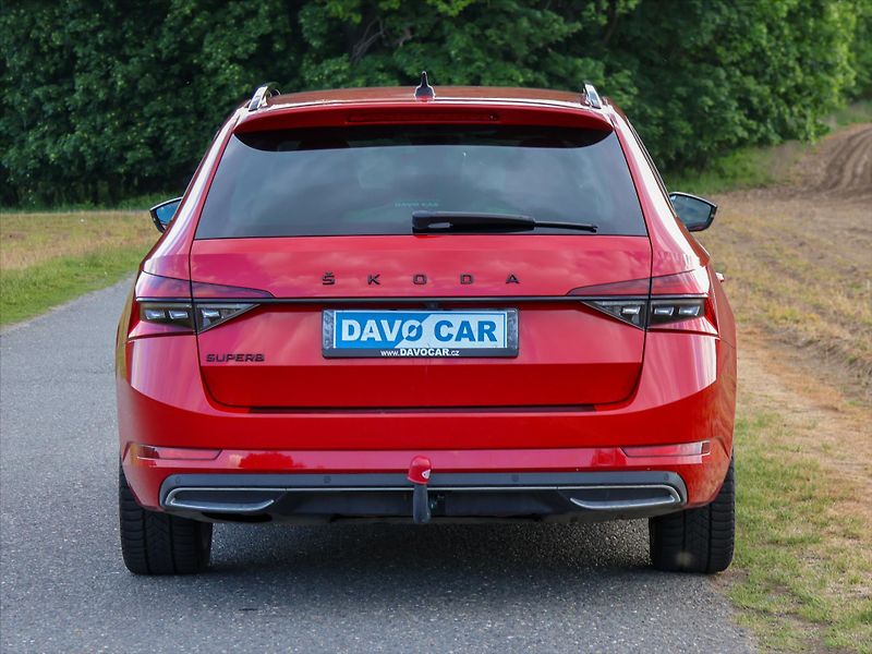 Škoda Superb 2,0 TDI DSG Sportline LED DPH - fotka 6 z 39