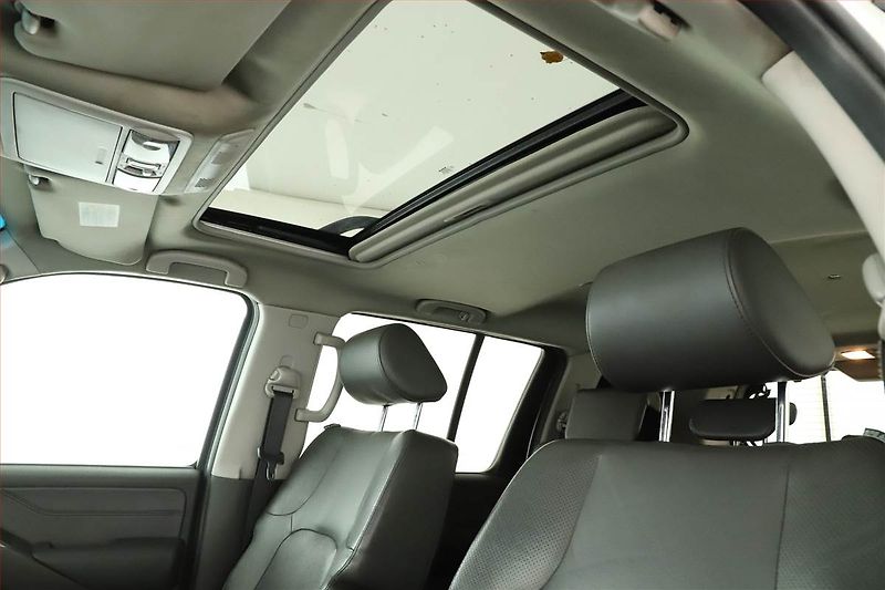 Nissan Pathfinder (2008) 2.5 dCi, 4X4, Tempomat - fotka 12 z 20