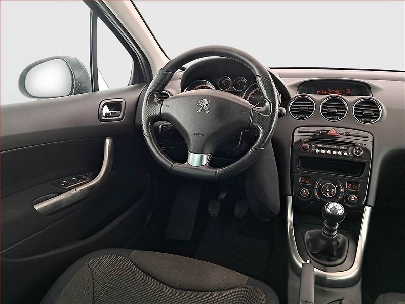Peugeot 308 (2013) 1.6 e-HDi, po STK, dobrý stav - fotka 7 z 16