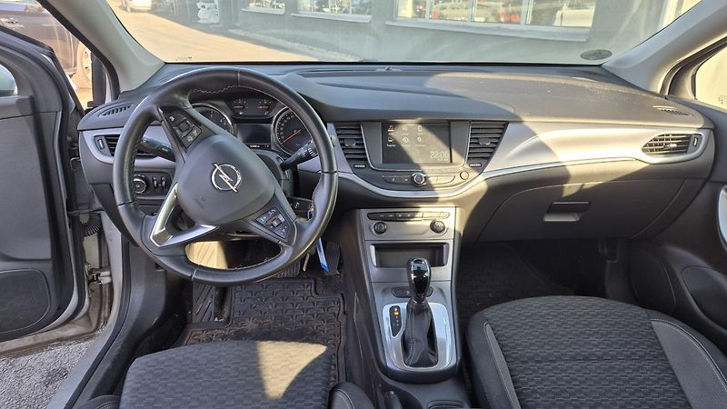Opel Astra (2020) AUTOMAT, NEFUNKČNÍ MOTOR - fotka 9 z 10