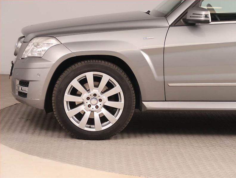 Mercedes-Benz GLK (2010) 220 CDI, 4X4, Automat, Kůže - fotka 15 z 16