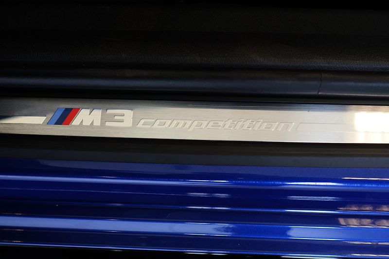 BMW M3 Competition, Karbon sedadla - fotka 28 z 36