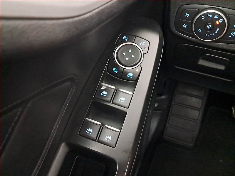 Ford Focus (2019) 1.5 EcoBlue, Navi, Tempomat - fotka 19 z 19