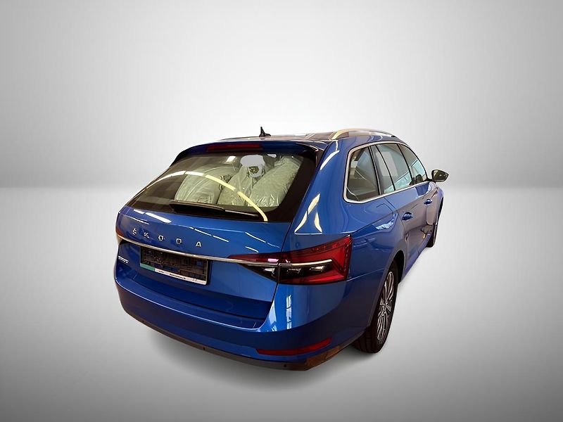 Škoda Superb 2.0TDI DSG 110KW Style DPH TZ - fotka 2 z 3