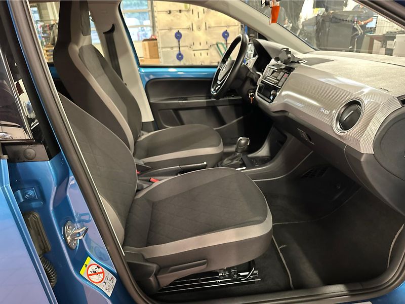 Volkswagen up! UNITED 36 kWh SOH: 92,7% - fotka 15 z 23