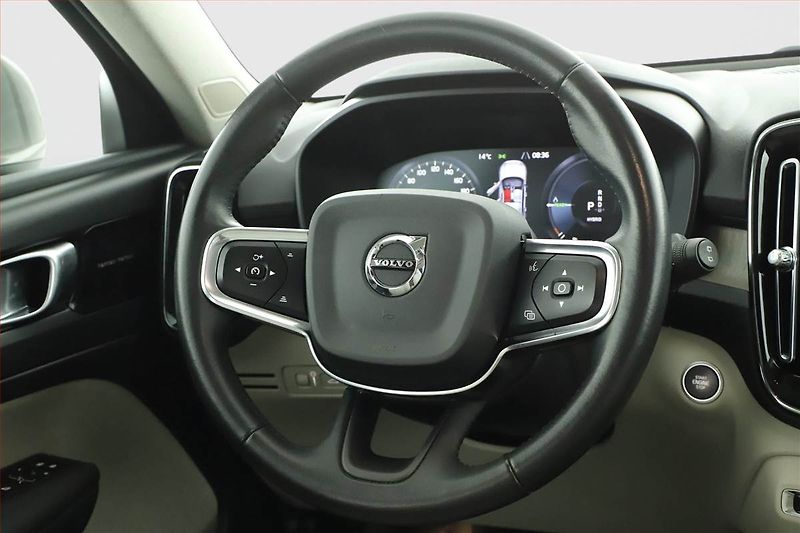 Volvo XC40 (2020) T5 Recharge - fotka 18 z 21