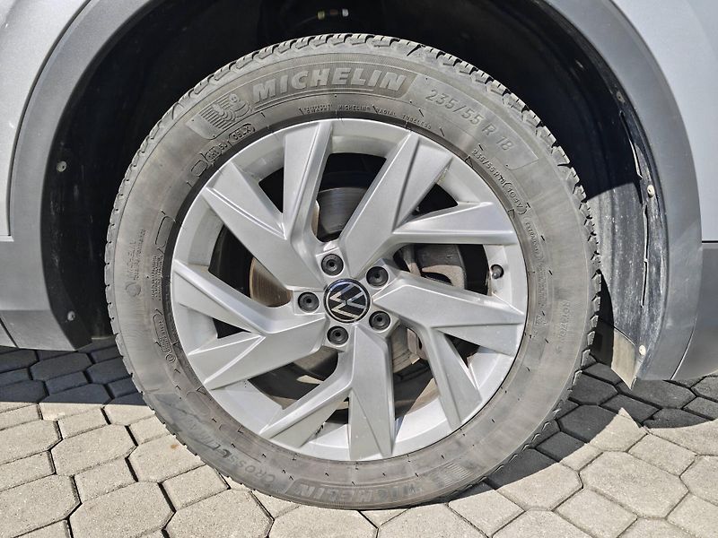 Volkswagen Tiguan Life 7DSG 1,5TSi - fotka 18 z 20
