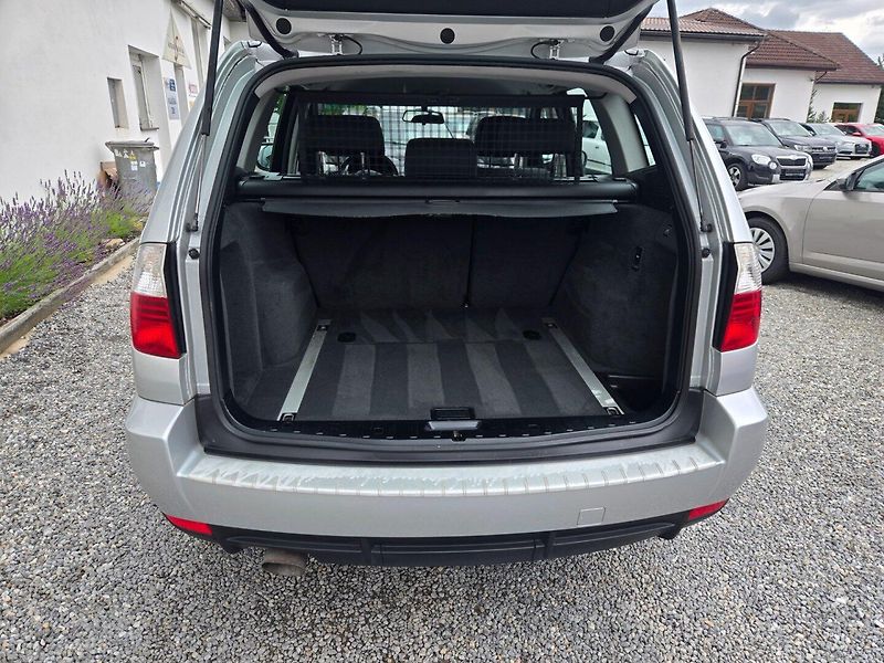 BMW X3 (2010) XDrive 18d TOP - fotka 13 z 20