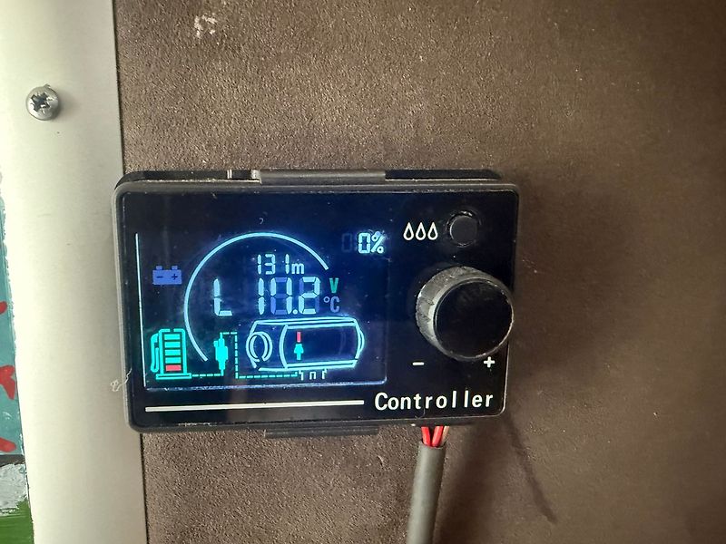 Renault Master 2,5 74 KW IZOTHERM OBYTNÝ SPEC - fotka 15 z 31