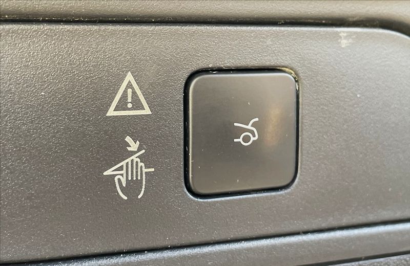 Citroën C4 Picasso 1,6 i,121kW,7míst - fotka 31 z 31
