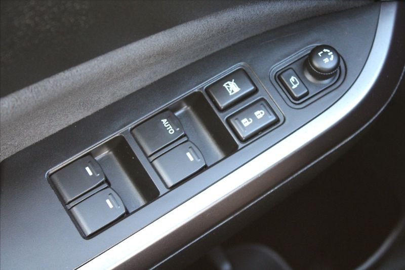 Suzuki Vitara 1,4 BJET  ČR,1.MAJ,ELEGANCE - fotka 22 z 38