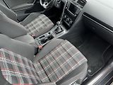 Volkswagen Golf (2016) 2.0 TSI GTI - náhled 9