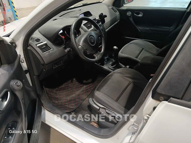 Renault Mégane (2009) 1.6 16V - fotka 3 z 3