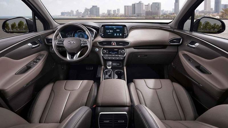 Hyundai Santa Fe.