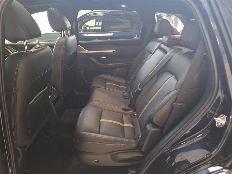 Mazda CX-80 2.5 e-SKYACTIV PHEV 327ps 8AT - fotka 7 z 18