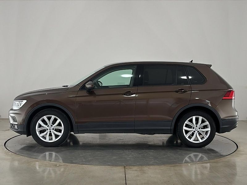Volkswagen Tiguan Trendline DSG - fotka 3 z 27
