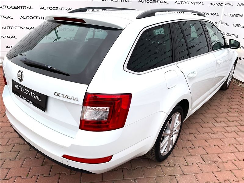 Škoda Octavia 1,2 TSI Edition 81kw 113t.km s - fotka 9 z 23