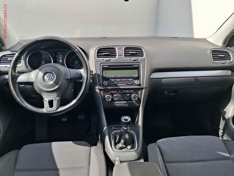 Volkswagen Golf (2011) 1.2TSi, ČR, Trendline - fotka 8 z 16