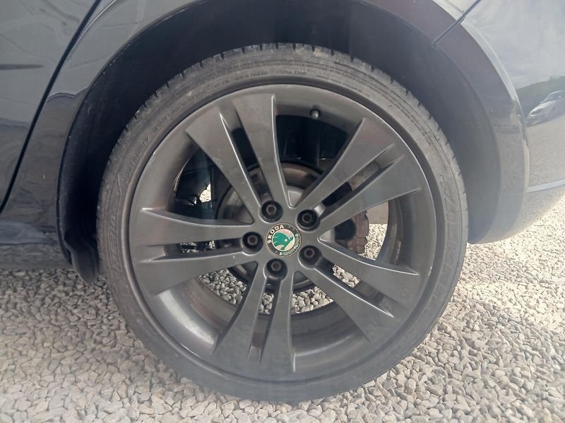 Škoda Fabia 1.2 TSi MONTE CARLO - fotka 30 z 33