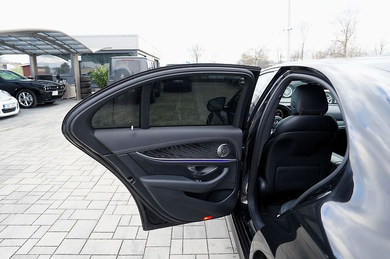 Mercedes-Benz Třídy E E 53 AMG 4Matic+/440PS - fotka 17 z 48