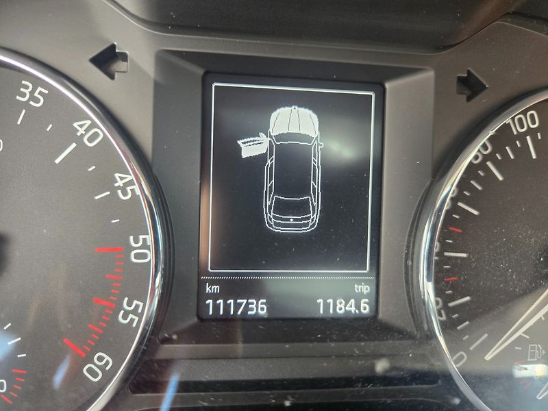 Škoda Octavia (2015) 2.0 TDI TOP Serviska - fotka 9 z 20