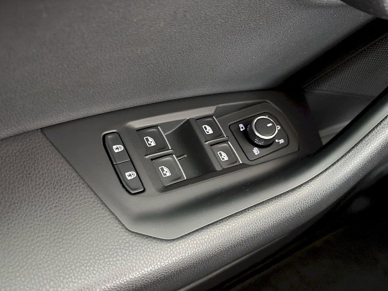 Volkswagen Touareg (2022) Elegance 3.0 TDI 170kW 4Motion - fotka 28 z 36