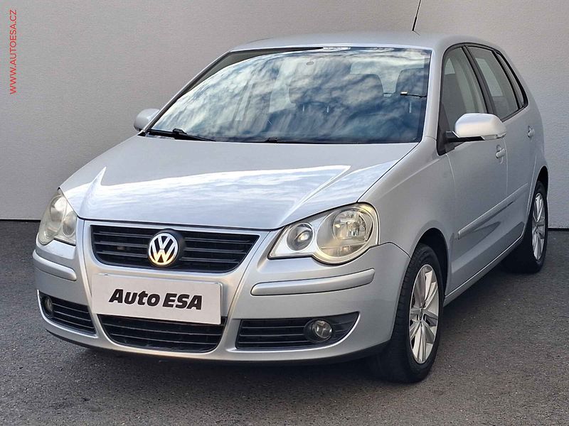 Volkswagen Polo (2009) 1.2i, ČR, AC, el. výbava - fotka 3 z 15