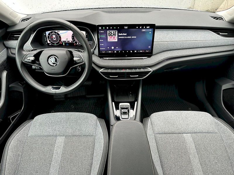 Škoda Octavia (2024) 1.5 TSI 110kW MHEV Top Selecti - fotka 5 z 24