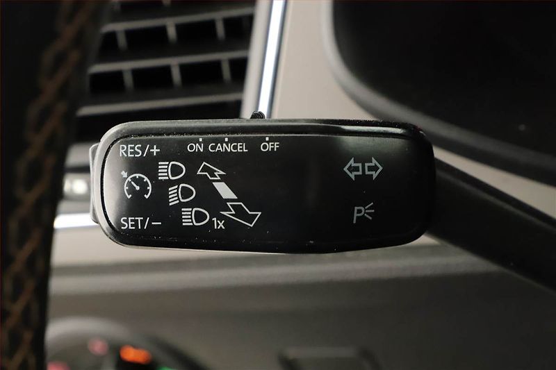 Seat Leon (2016) 2.0 TDI, 4X4, Automat, Kůže - fotka 16 z 18