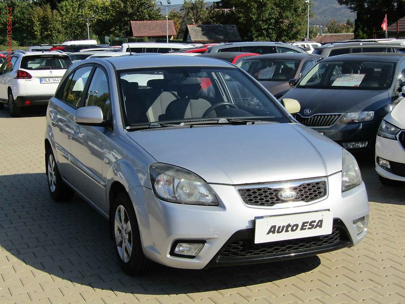 Kia Rio (2012) 1.4i, ČR, AC - fotografie inzerátu