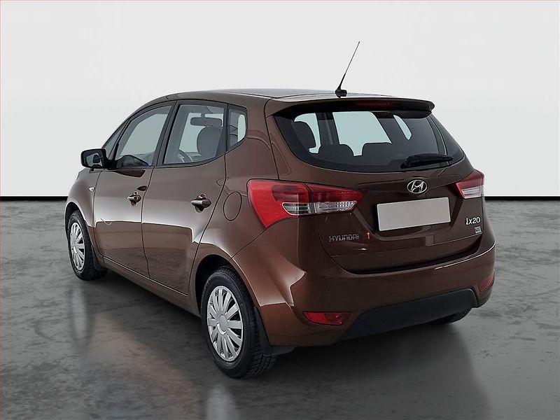 Hyundai ix20 (2013) 1.6 CVVT, Serv.kniha - fotka 4 z 17