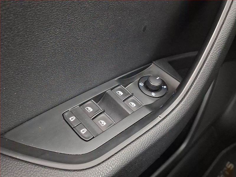 Škoda Superb (2019) 2.0 TDI, Navi, Bi-Xenony - fotka 20 z 21