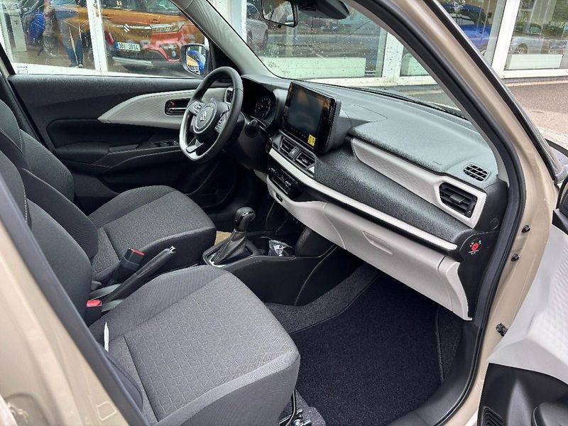 Suzuki Swift automat Premium - fotka 9 z 10