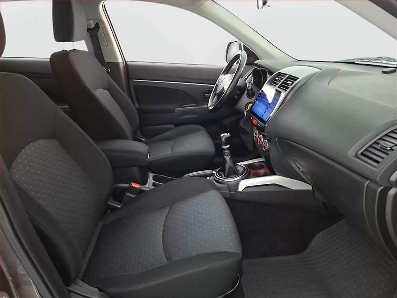 Mitsubishi ASX (2013) 1.8 DI-D MIVEC, 4X4, Tempomat - fotka 9 z 17