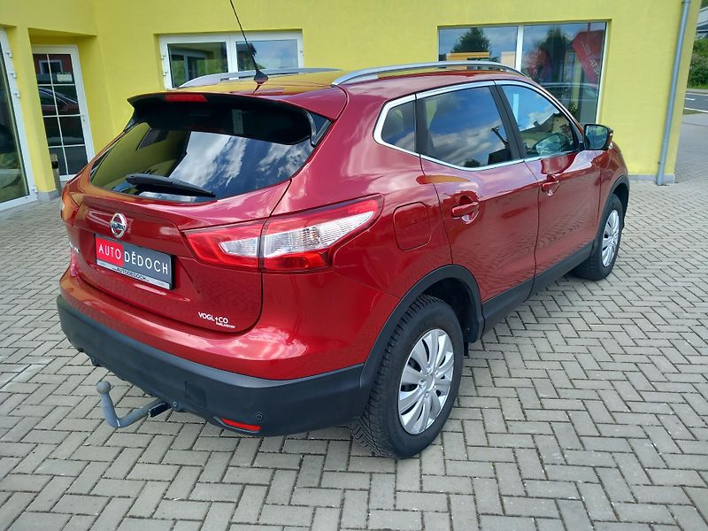 Nissan Qashqai (2014) MAX.VÝBAVA ! PO VELKÉM SERVISE - fotka 8 z 37