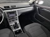 Volkswagen Passat (2014) 2.0 TDI, CZ doklady - náhled 8