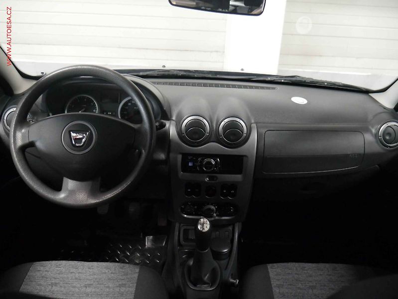 Dacia Duster (2011) 1.6i, ČR, STK3/28 - fotka 7 z 17