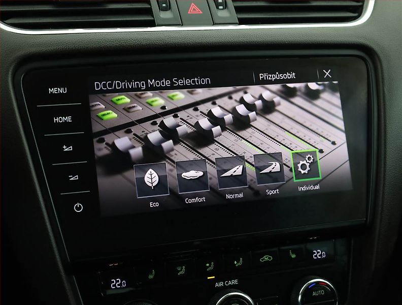 Škoda Octavia (2017) Laurin&Klement 2.0 TDI, 4X4 - fotka 15 z 20