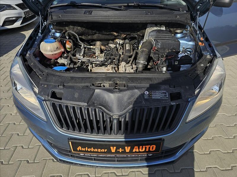 Škoda Fabia II 1,2TSi 63KW CLASIC KLIMA - fotka 37 z 38
