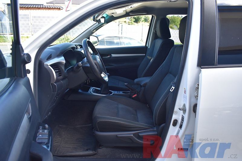 Toyota Hilux (2020) Active 2,4 D-4D  AWD - fotka 6 z 28