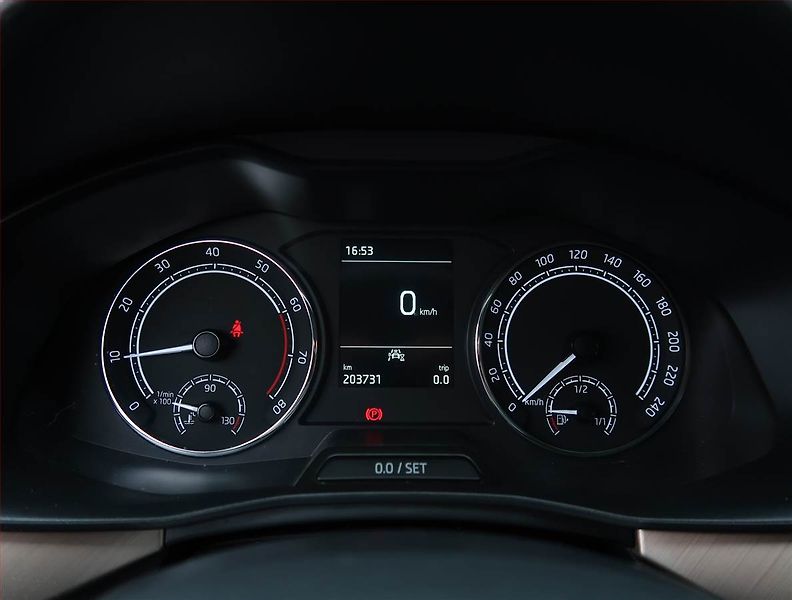 Škoda Scala (2020) Style 1.0 TSI, Tempomat - fotka 11 z 20