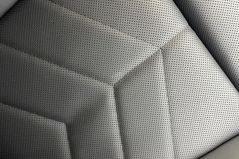 BMW Řada 5 540d xDrive Touring - fotka 13 z 24
