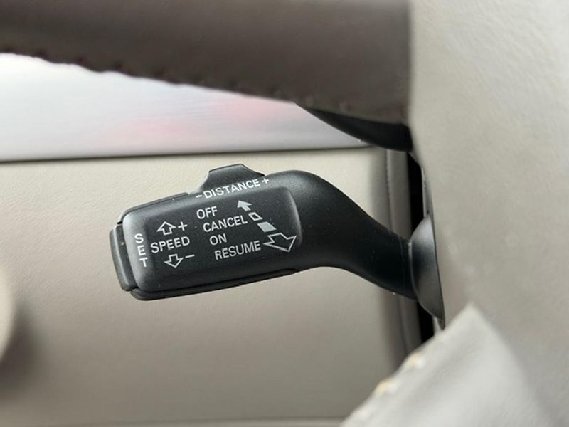 Audi A8 A8 L 4.2 FSI V8, quattro 257kW - fotka 30 z 47