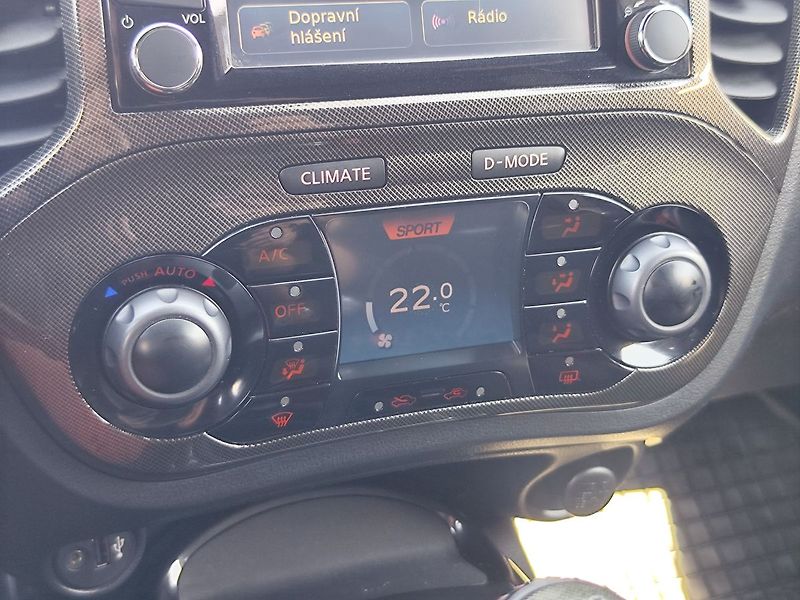 Nissan Juke 1.6 DIG-T/160kW Nismo RS - fotka 19 z 31