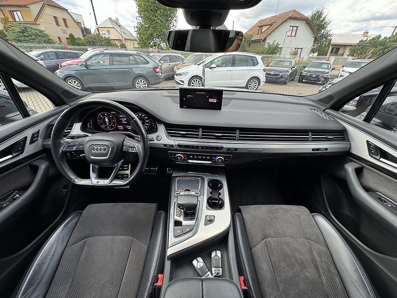 Audi Q7 (2016) 3.0TDi S-Line LED Bose Vzduch - fotka 6 z 50