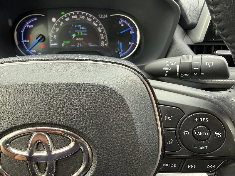 Toyota RAV4 2.5 HSD e-CVT AWD Comfort - fotka 18 z 28