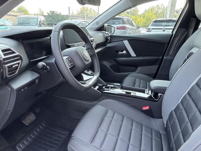 Citroën C4 1.2 PT Plus EAT8 - fotka 6 z 9