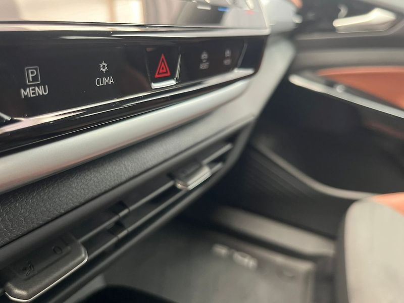 Volkswagen ID.5 Pro 150kW / ALU 20 SoH 95.9% - fotka 33 z 77